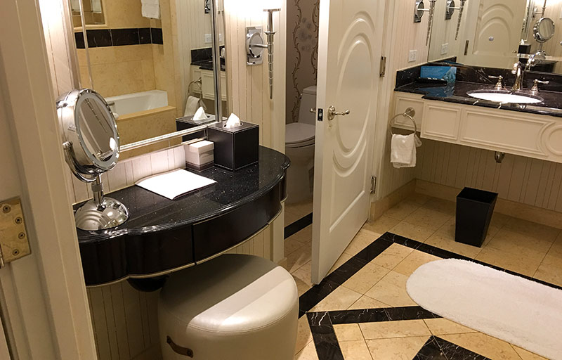 Palazzo Luxury King Bathroom
