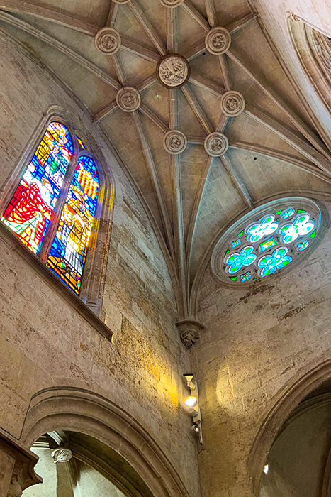 Valencia catedral windows 1